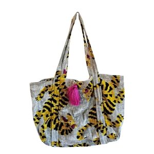 Wolf & Willa Gray Tiger Print Emily Tote